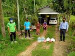 องค์การบริหารส่วนตำบลโคกยาง มอบถุงยังชีพแก่ผู้ได้รับคำสั่งกั