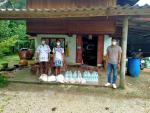 องค์การบริหารส่วนตำบลโคกยาง มอบถุงยังชีพแก่ผู้ได้รับคำสั่งกั